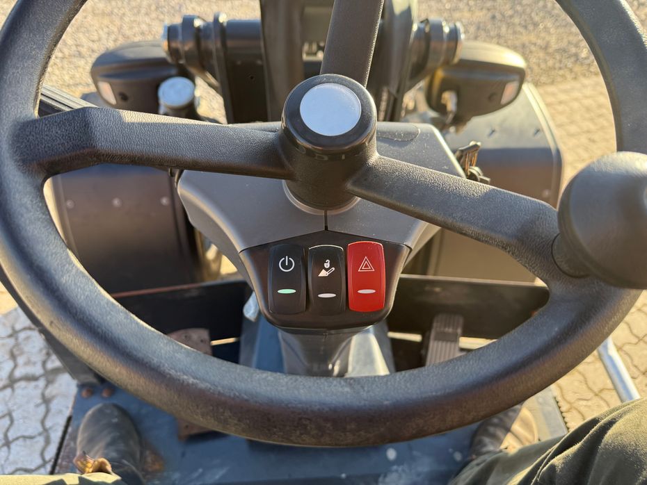 Pitbull X27-45CRT - Læssemaskiner - Minilæssere - 14