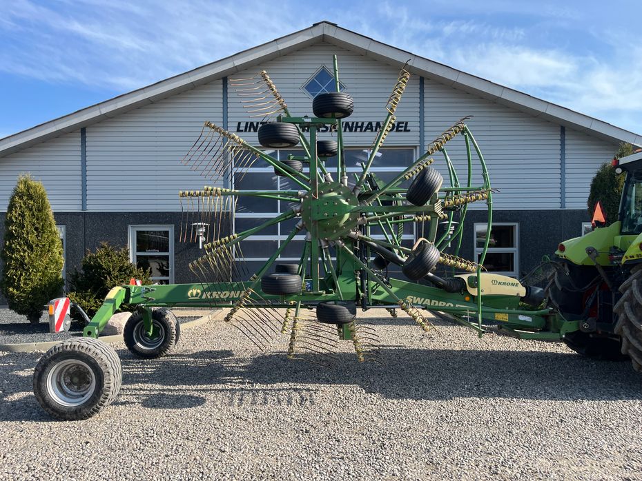 KRONE Swadro TC 880 - Hø- og halmhåndtering - River og vendere - 10