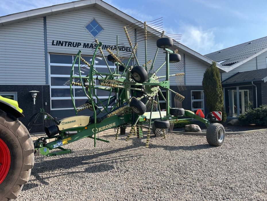 KRONE Swadro TC 880 - Hø- og halmhåndtering - River og vendere - 2