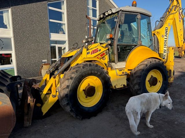 New Holland B115B