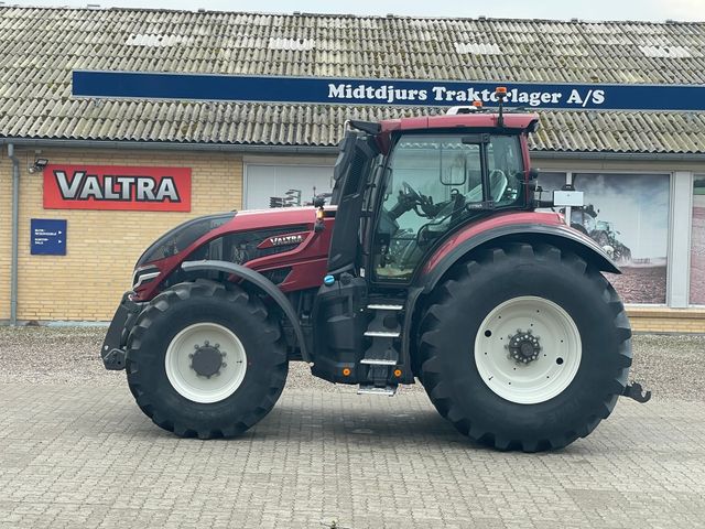 Valtra Q245