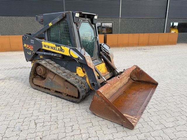 New Holland C175