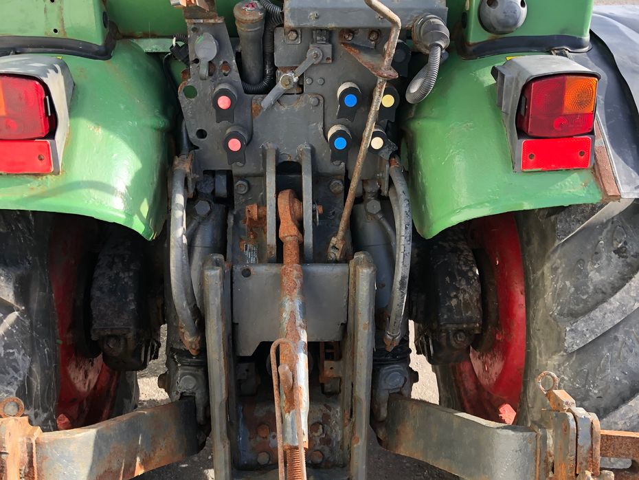 Fendt 209 V Med Frontlift + Front PTO - Traktorer - Traktorer 4 wd - 8