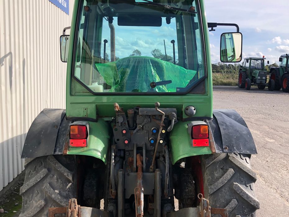 Fendt 209 V Med Frontlift + Front PTO - Traktorer - Traktorer 4 wd - 7