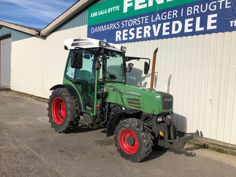 Fendt 209 V Med Frontlift + Front PTO - Traktorer - Traktorer 4 wd - 5