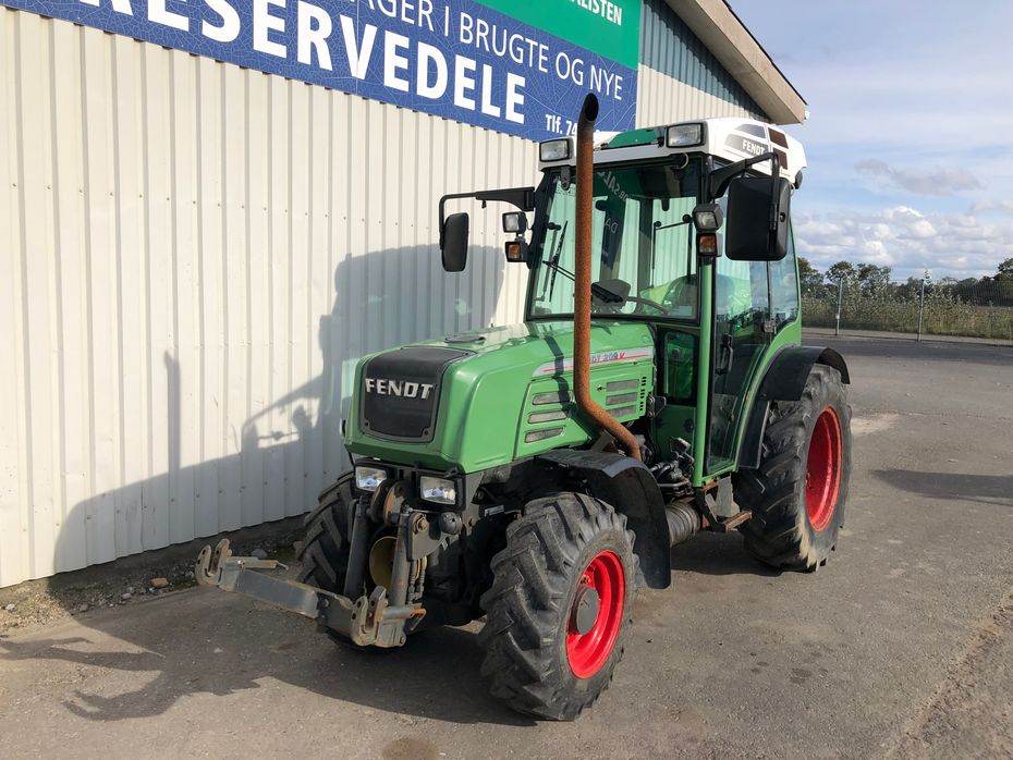 Fendt 209 V Med Frontlift + Front PTO - Traktorer - Traktorer 4 wd - 2