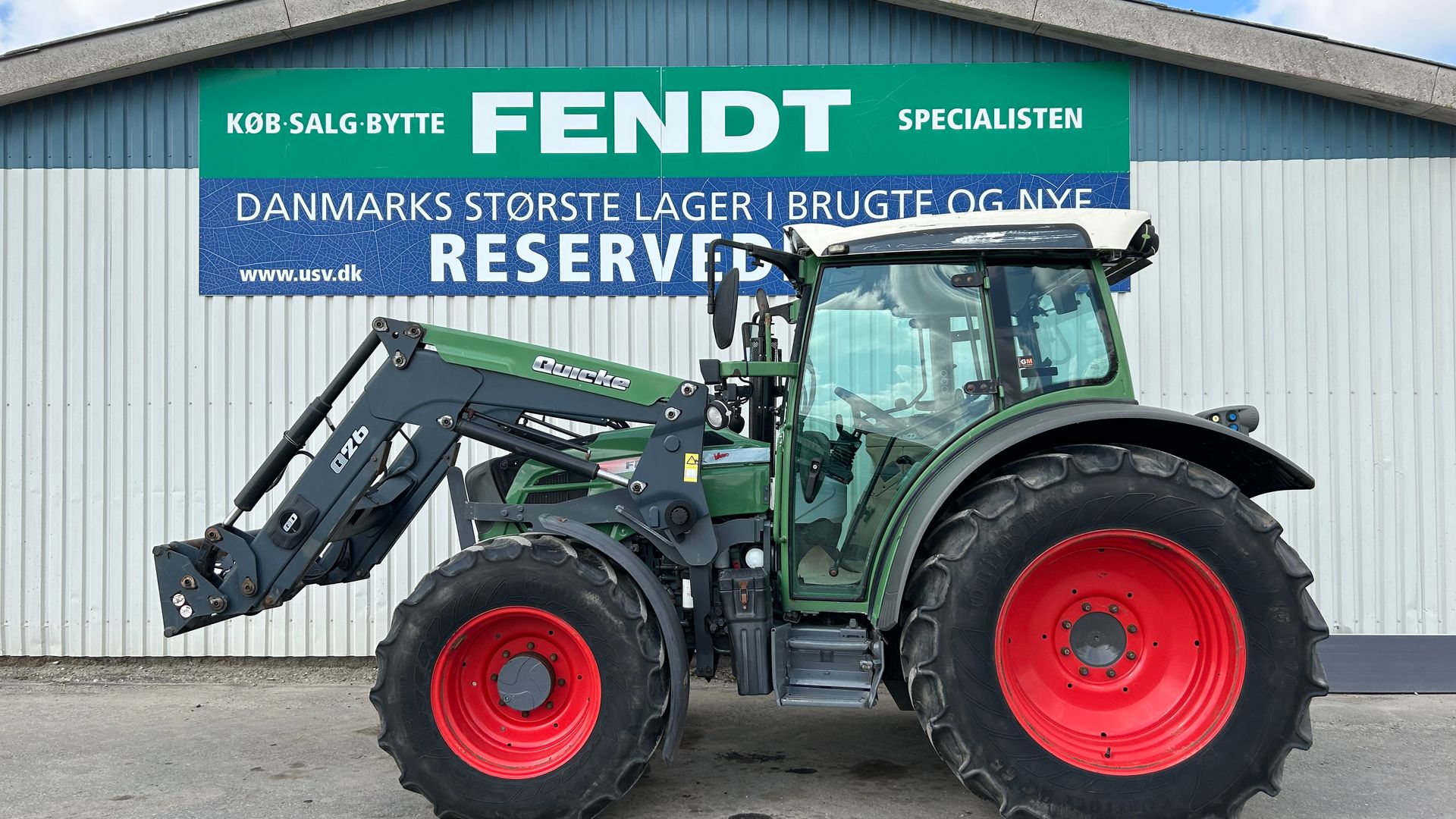 Fendt 211 Vario Med Ålø Q26 frontlæsser