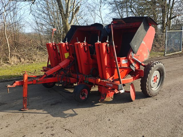 Kverneland Underhaug 1300