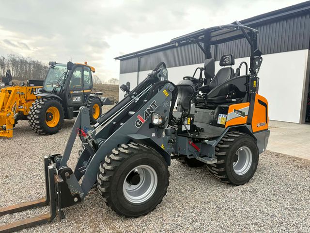 Giant G2500HD minilæsser