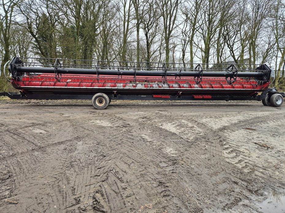 Case IH Axial Flow 9240 Inkl. 41 fod 3050 skærebord - Høstmaskiner - Mejetærskere - 17