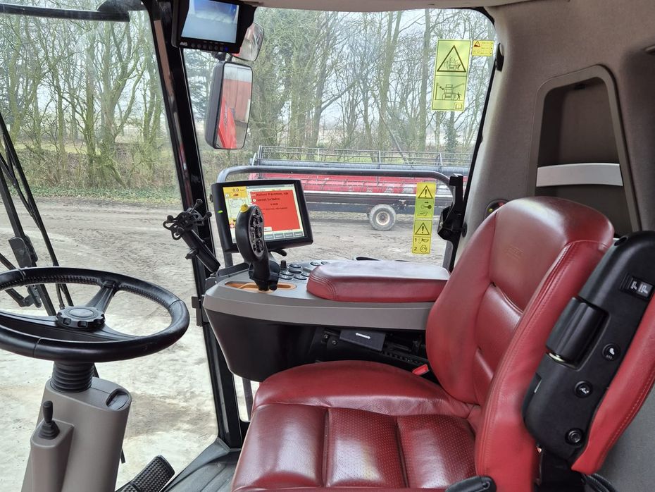 Case IH Axial Flow 9240 Inkl. 41 fod 3050 skærebord - Høstmaskiner - Mejetærskere - 9