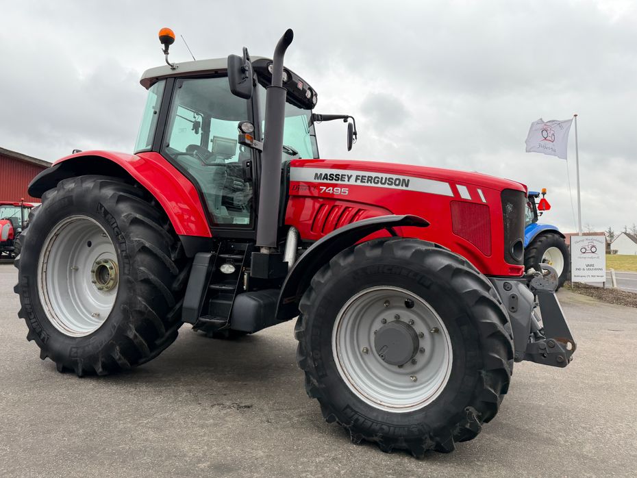 Massey Ferguson 7495 Dyna VT KUN 3000 TIMER OG TRIMBLE RTK AUTOSTYRING! - Traktorer - Traktorer 4 wd - 7