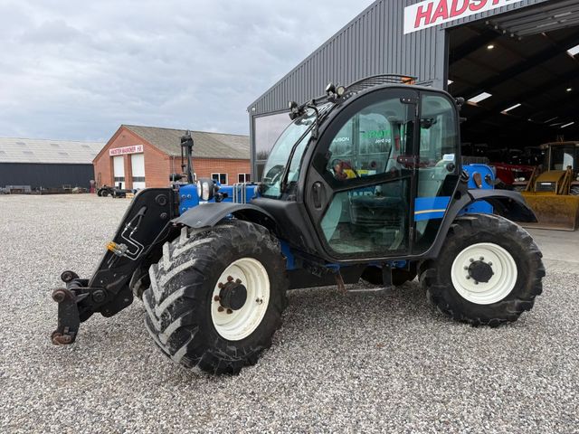 New Holland LM7.35