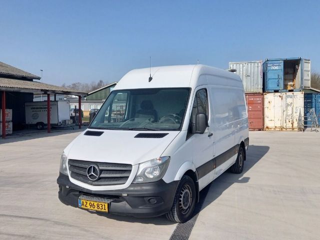 Mercedes-Benz SPRINTER 316