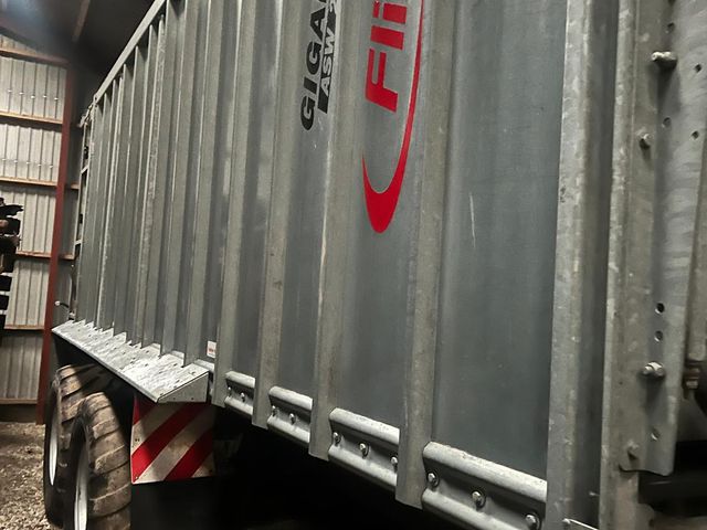 Fliegl ASW 281 TAURUS FOX