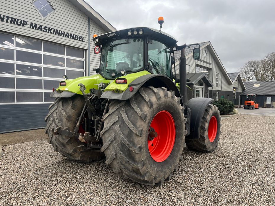 CLAAS AXION 850 CMatic med frontlift - Traktorer - Traktorer 4 wd - 15