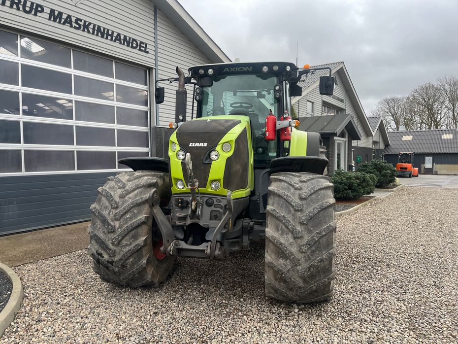 CLAAS AXION 850 CMatic med frontlift - Traktorer - Traktorer 4 wd - 11