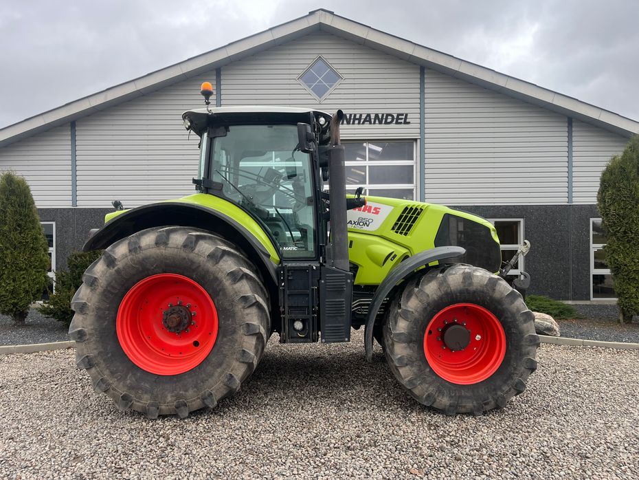 CLAAS AXION 850 CMatic med frontlift - Traktorer - Traktorer 4 wd - 9