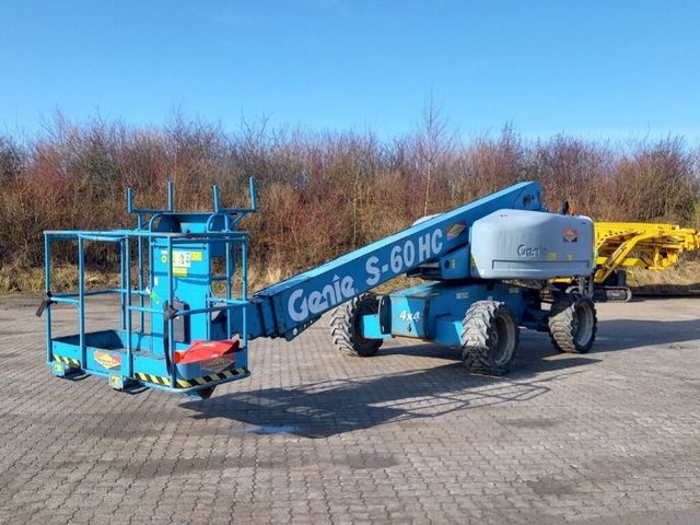 Genie S-60HC