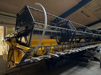 New Holland CR9080 + 30” VarioFeed - Høstmaskiner - Mejetærskere - 20