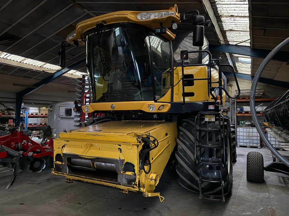 New Holland CR9080 + 30” VarioFeed - Høstmaskiner - Mejetærskere - 5