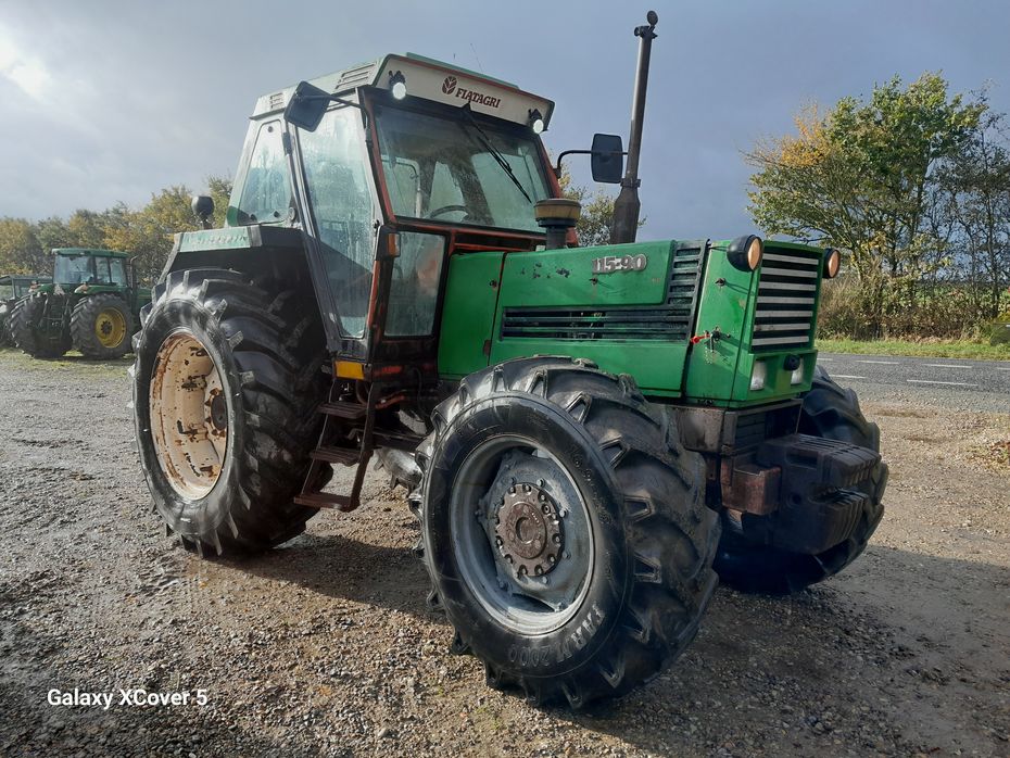 Fiat 115-90 DT Super Comfort med almindelig gearkasse Ikke Powershift gearkasse 115-90 - Traktorer - Traktorer 4 wd - 3