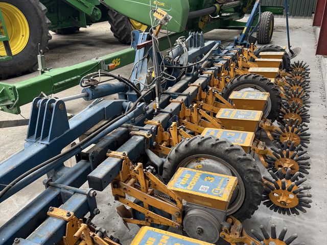 Kleine Unicorn 3, 12 rækket. 1 stk. markør skal rettes og svejses.