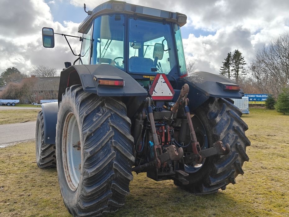 Massey Ferguson 8110 - Traktorer - Traktorer 4 wd - 4