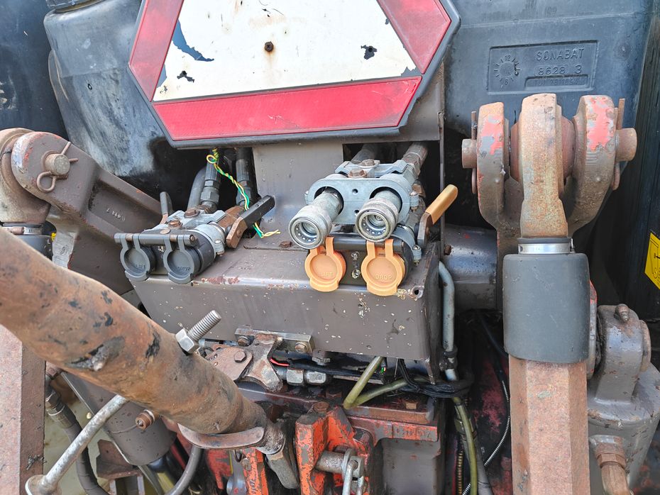 Massey Ferguson 8110 - Traktorer - Traktorer 4 wd - 19