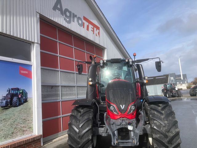 Valtra T214 Versu