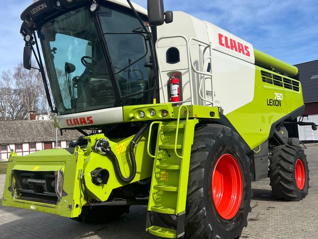 CLAAS LEXION 760