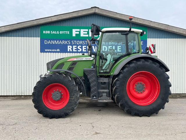 Fendt 724 Vario S4 Profi Plus