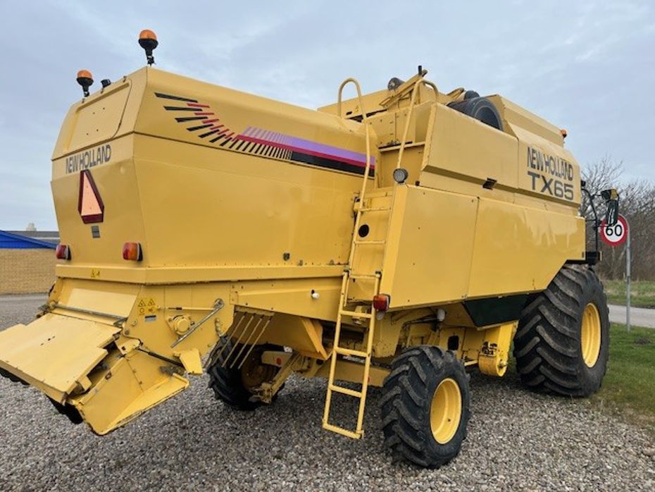 New Holland TX 65 plus - Høstmaskiner - Mejetærskere - 3