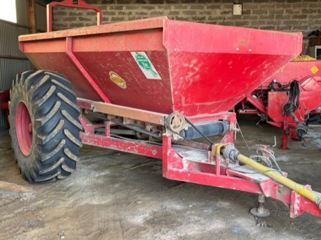 Bredal B80 Kalkspreder med bremser