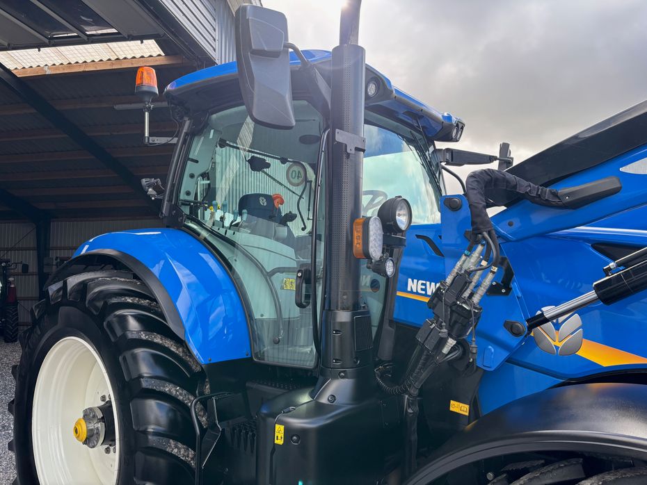 New Holland T7.215 S frontlift + frontlæsser, som ny - Traktorer - Traktorer 4 wd - 13