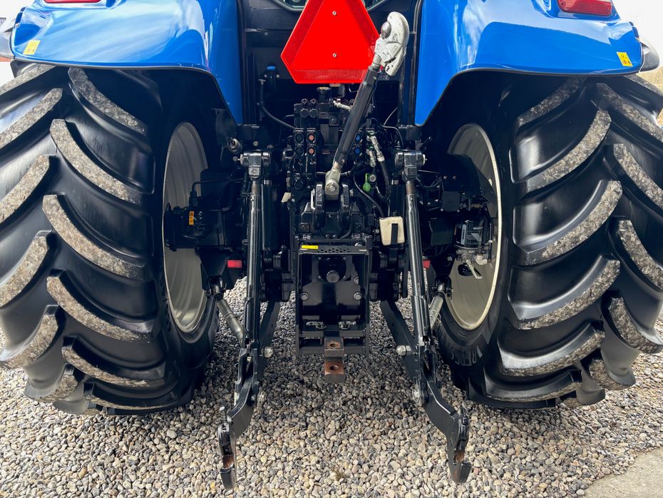 New Holland T7.215 S frontlift + frontlæsser, som ny - Traktorer - Traktorer 4 wd - 10