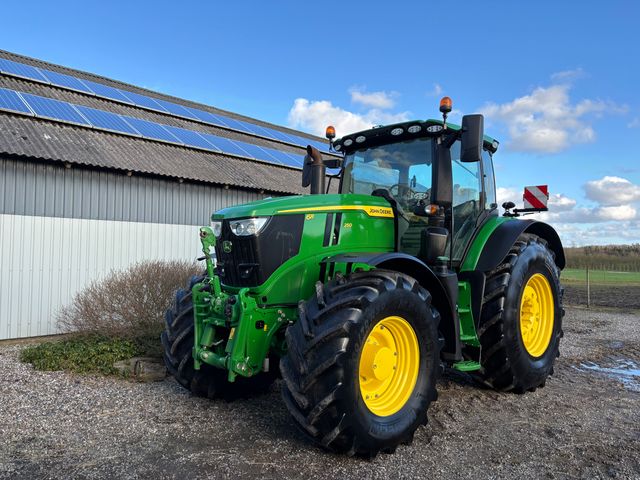 John Deere 6R250