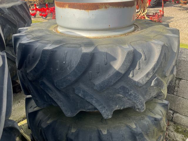 Tvillingehjul 16.9-24