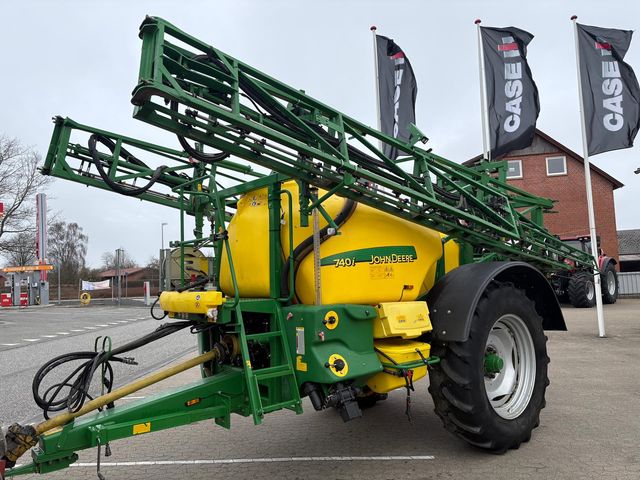 John Deere 740i