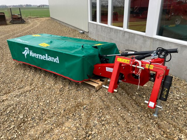Kverneland 2324 M