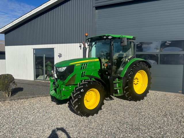 John Deere 6125R