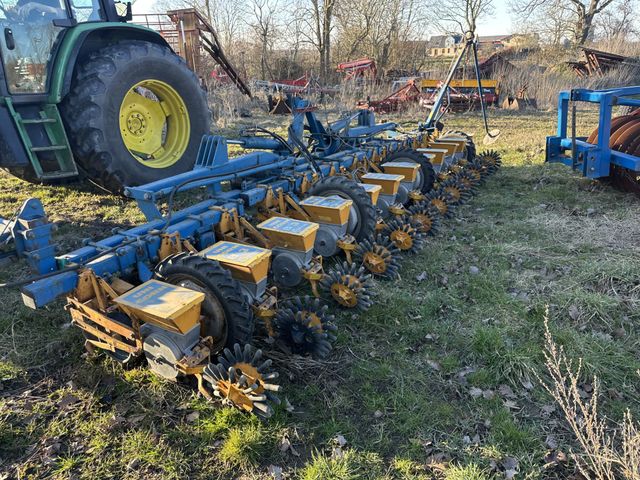 Kleine Unicorn 3, 12 rækket