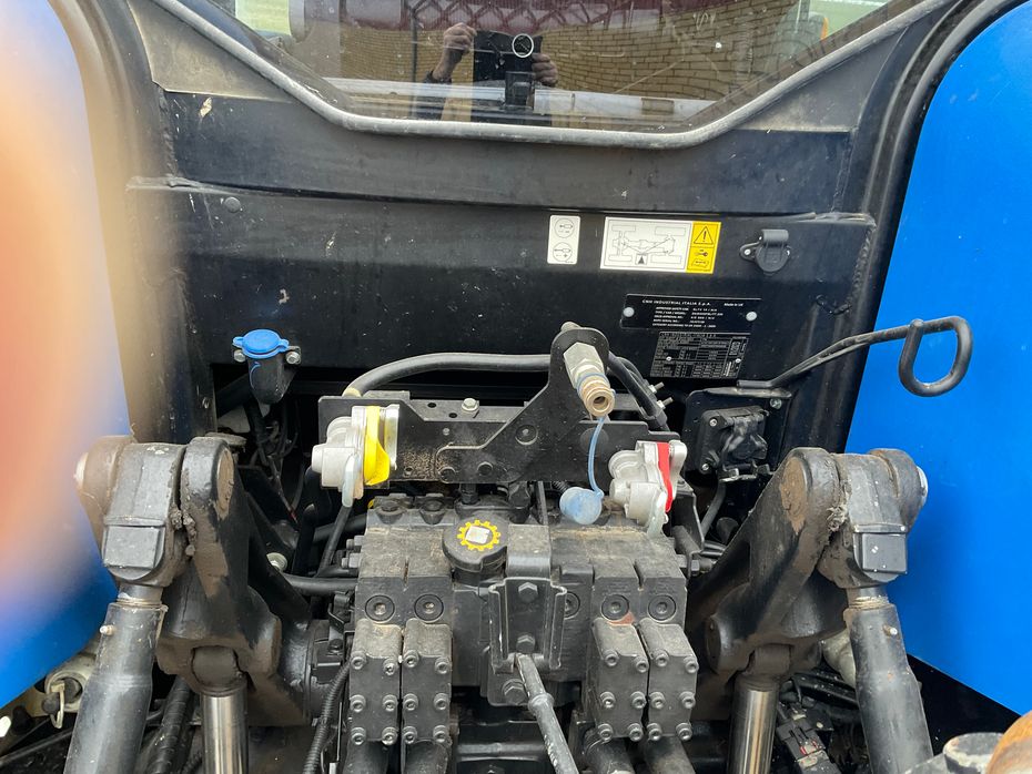 New Holland T7.230 PC - Traktorer - Traktorer 4 wd - 6