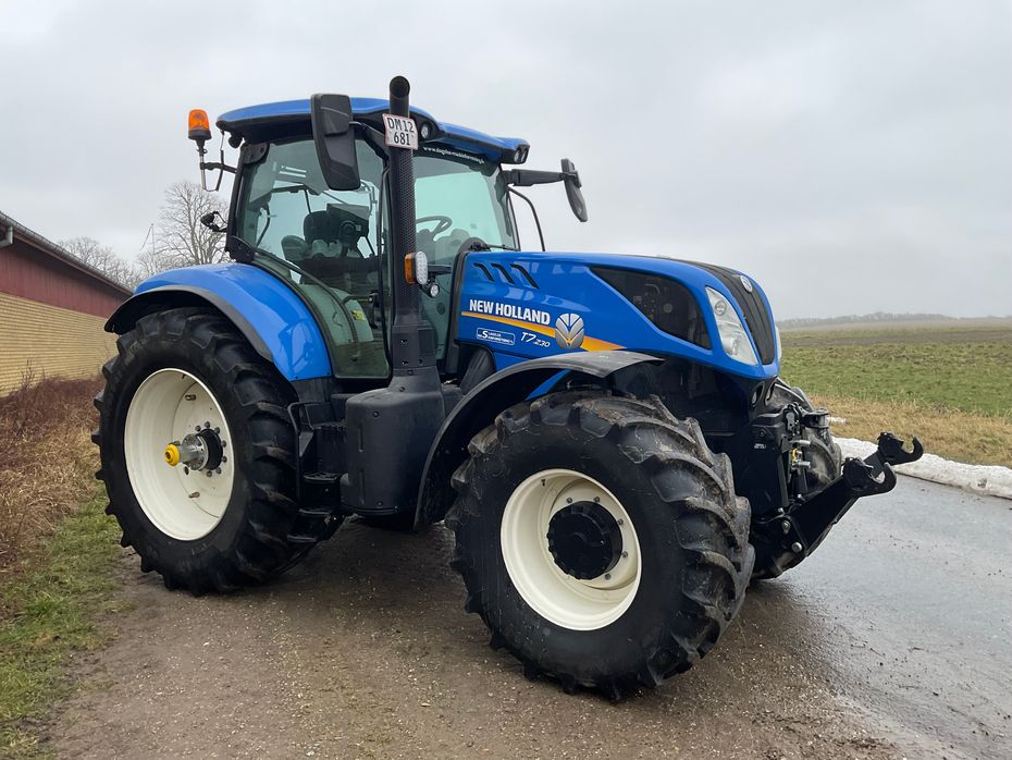 New Holland T7.230 PC - Traktorer - Traktorer 4 wd - 2