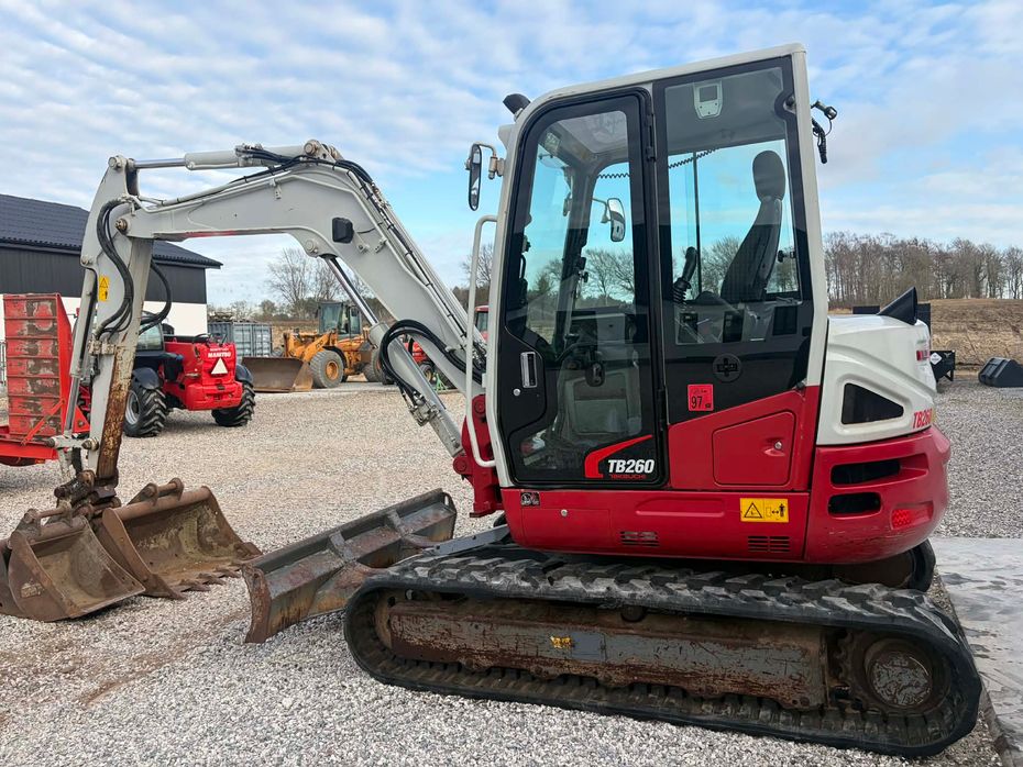 Takeuchi TB260 - Minigravere - 9