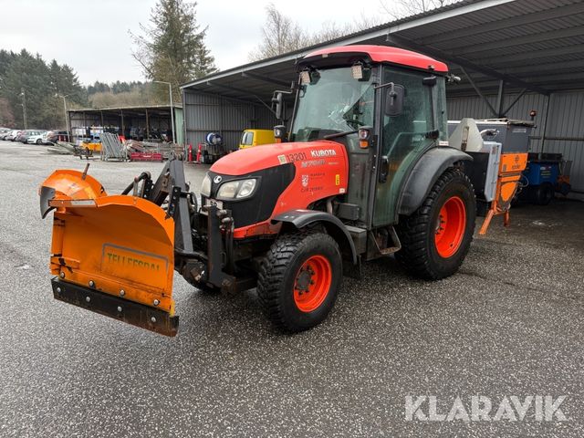 Kubota M7030