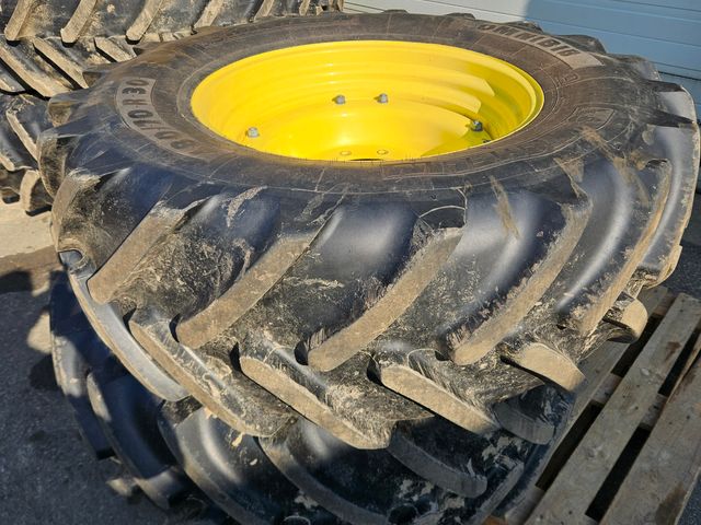 Michelin 480/70-30 og 520/85-42