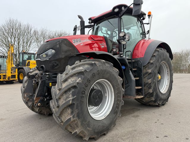 Case IH Optum 300 CVX
