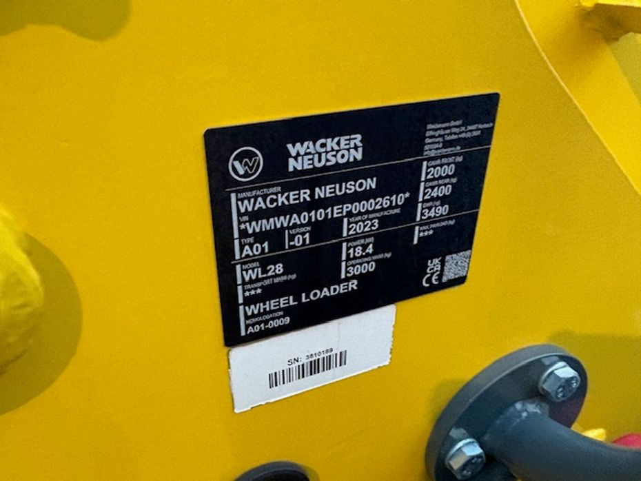 Wacker Neuson WL28 LUKKET KABINE, SKOVL OG GAFLER, HYDRAULISK SKIFT - Læssemaskiner - Minilæssere - 13