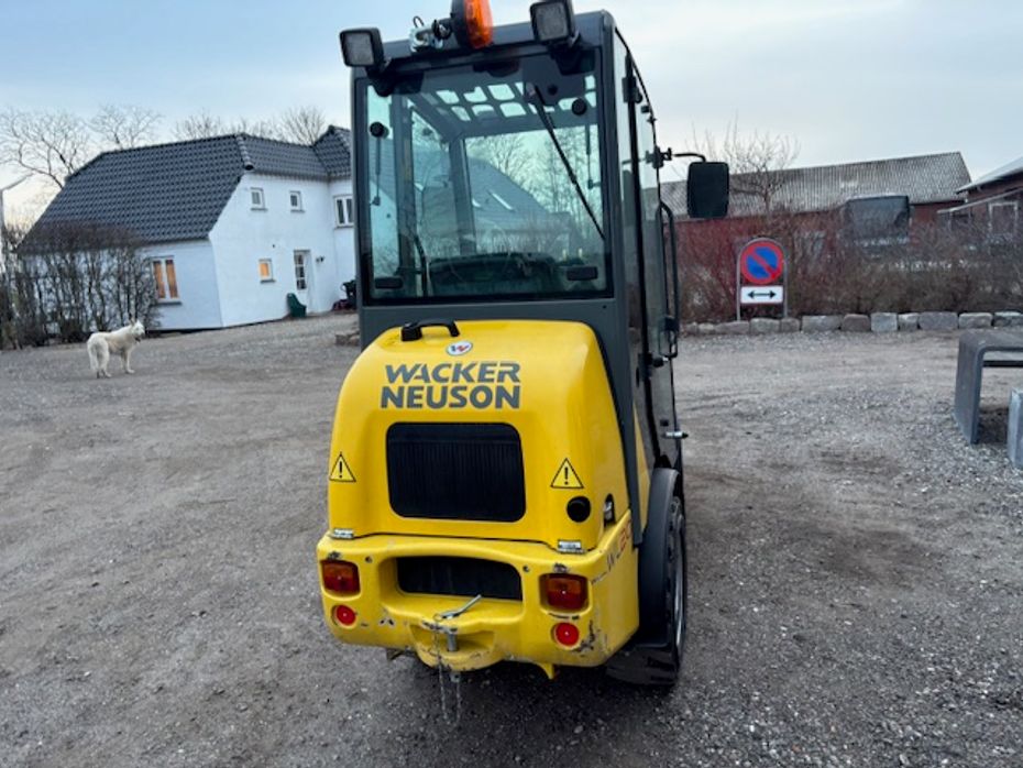 Wacker Neuson wl20 MED HUS, HYDRAULISK SKIFT, SKOVL OG GAFLER - Læssemaskiner - Minilæssere - 10